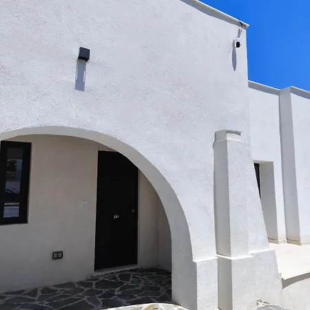 Mediterranean Moon House