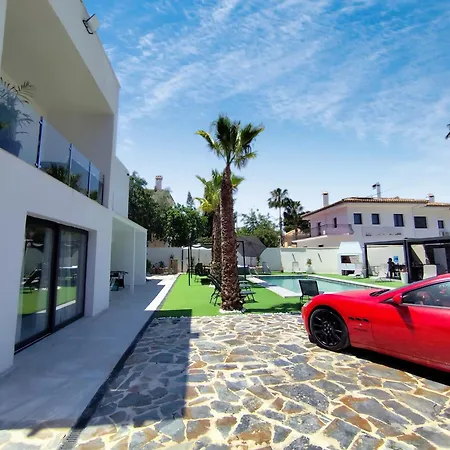 Mediterranean Moon House *