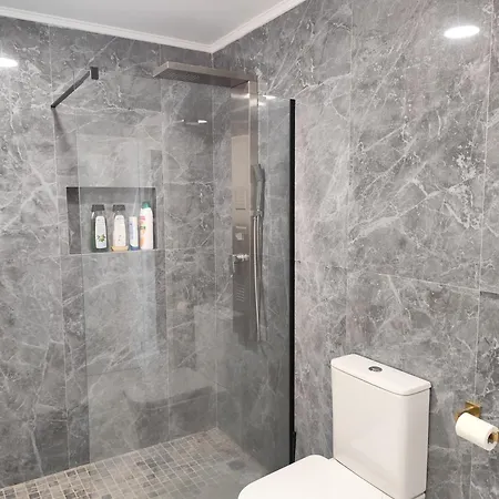 Mediterranean Moon House Вилла *